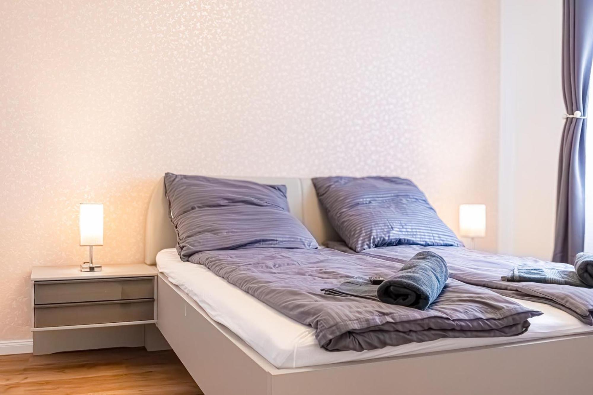 Charming 1Br And 1Lr Apt Modern Design Donaustadt Viena Exterior foto